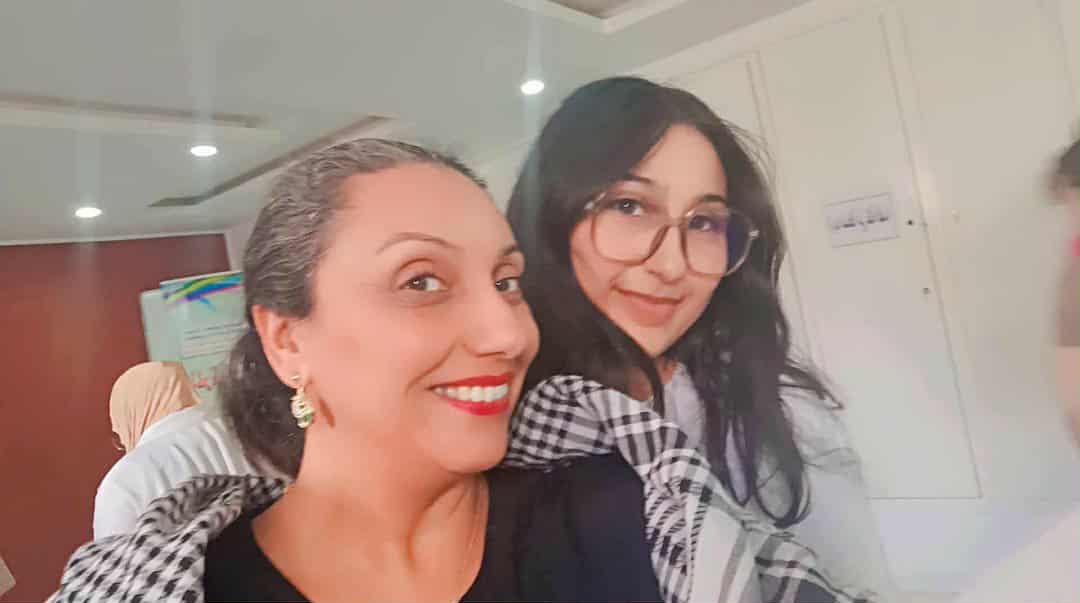 صور مع بعض الطلبة المشاركين